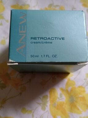 Avon Anew Retroactive Cream is a 50 ml (1.7 FL. OZ.) skin care product NWOT